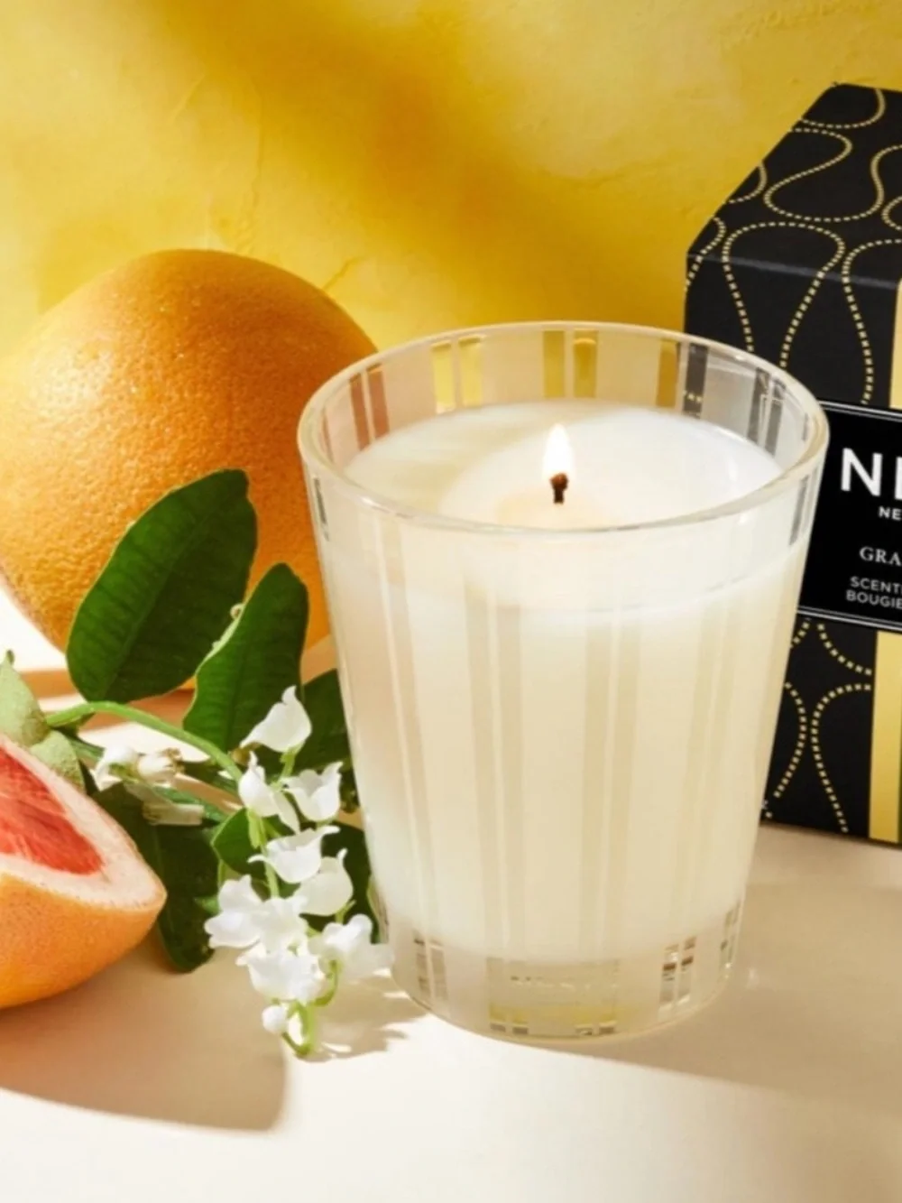 NEST Grapefruit Classic Candle 4.5oz NEW